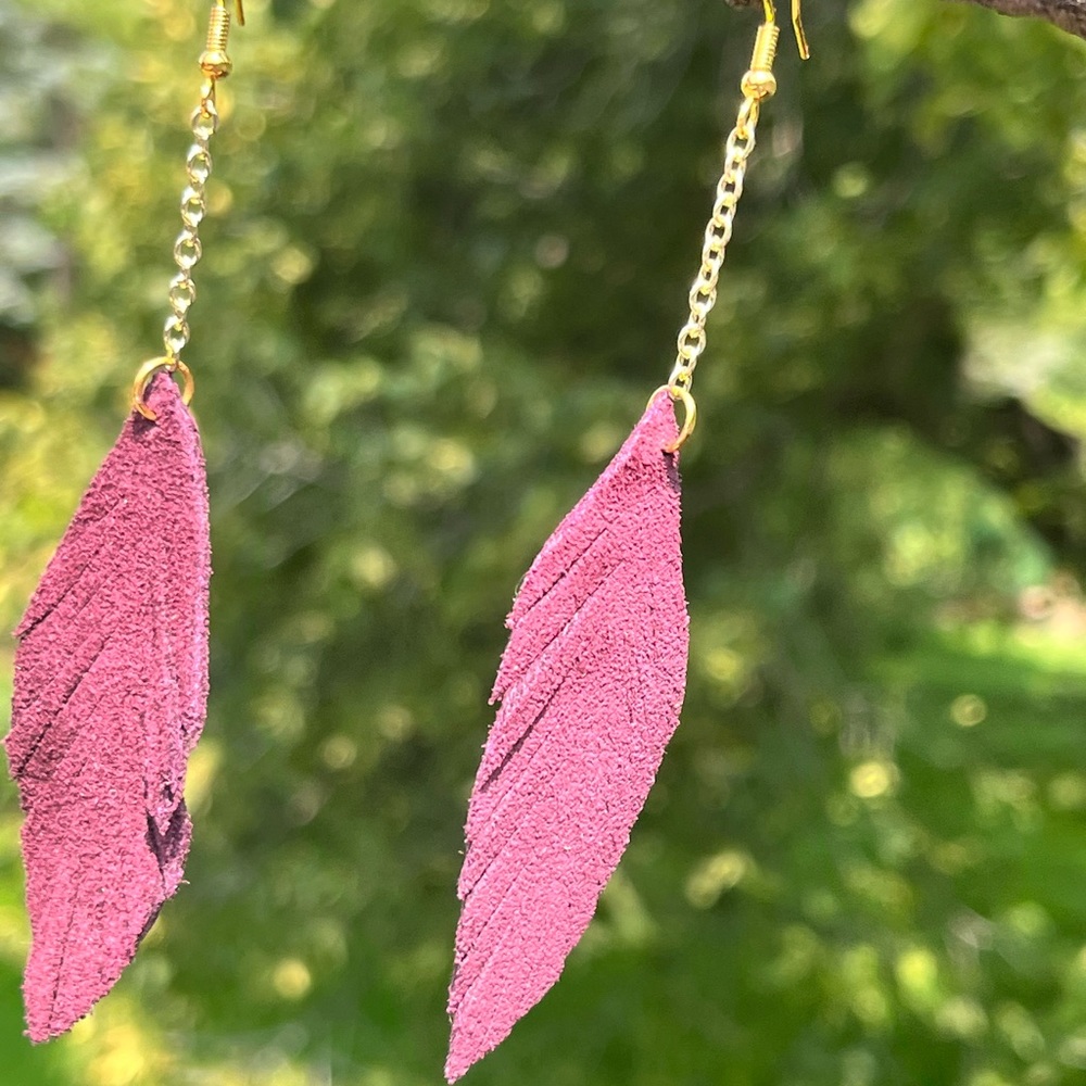 Handmade leather feather earrings - Picture 3 of 5